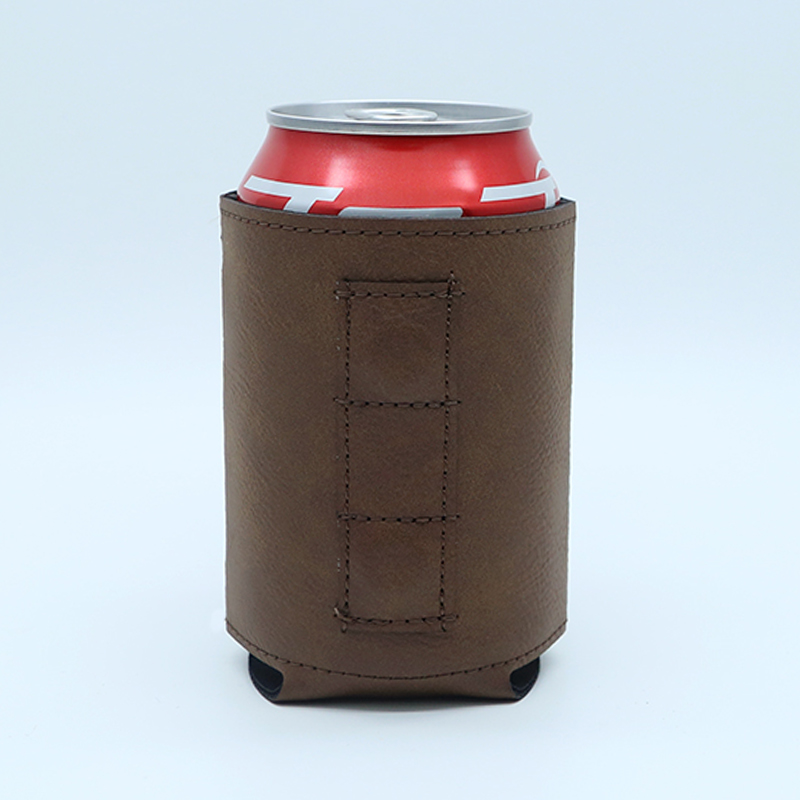 Porta-bebidas em couro sintético laserável com ímã Porta-bebidas em couro sintético laserável com ímã